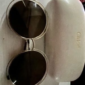 Authentic Chloe sunglasses comes with case